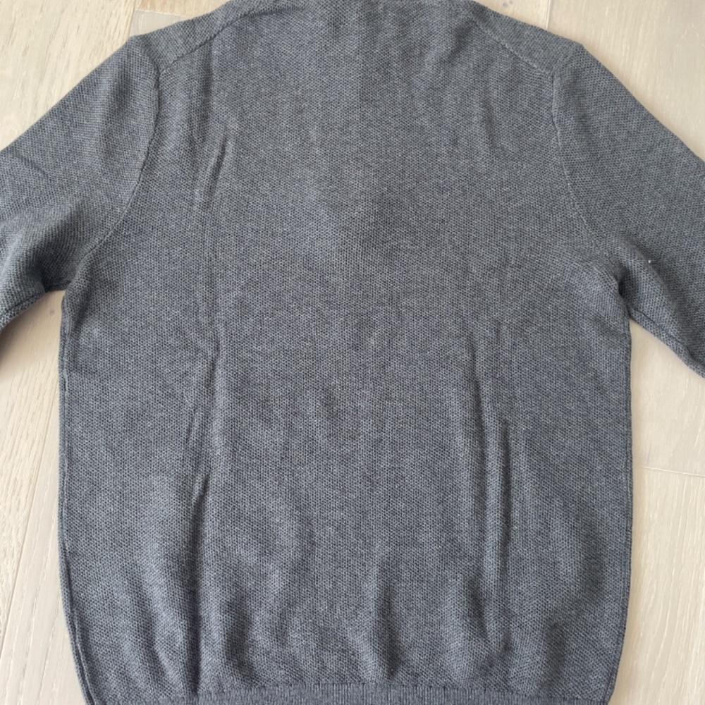 Sweater - Picture 5 of 6